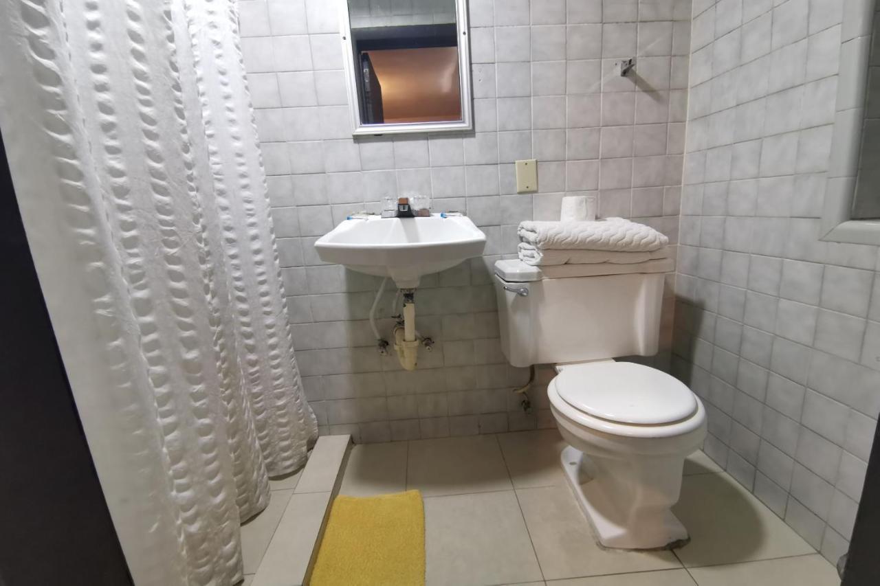 Capital O Hotel Plaza, Mexicali Extérieur photo